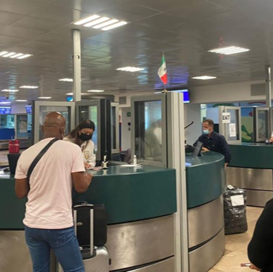 Onboarding presencial Institutos de migración utilizando IDBOX Black + OCR Fraud Onboarding presencial Institutos de migración utilizando IDBOX Black + OCR Fraud