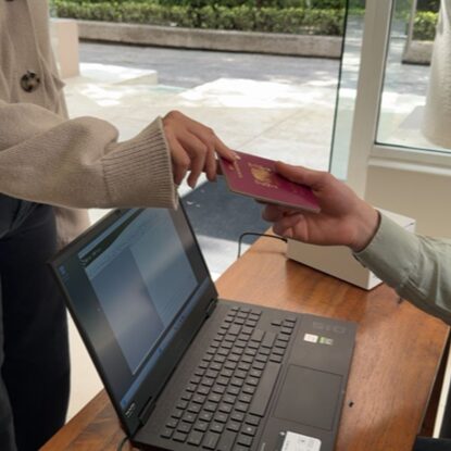 Onboarding presencial Institutos de turismo utilizando IDBOX Basic + OCR Fast Onboarding presencial Institutos de turismo utilizando IDBOX Basic + OCR Fast